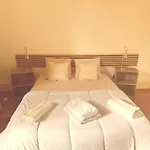 아파트 F4 Cosy Centre - 3 Lits Doubles -ideal Famille & Sejour Pro 물랭