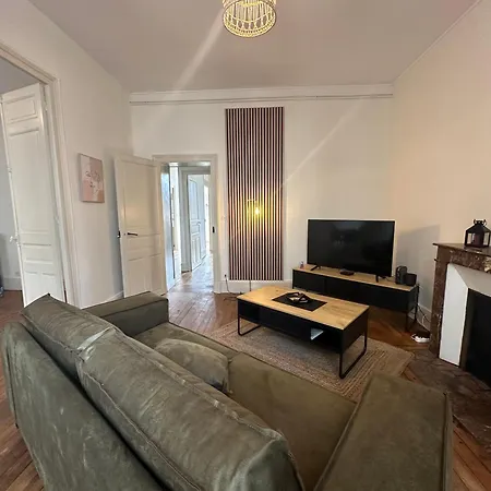 Апартаменты F4 Cosy Centre - 3 Lits Doubles -ideal Famille & Sejour Pro